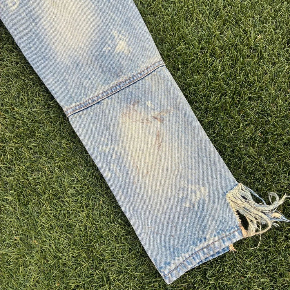 MNML Mens 32x33 Slim Fit Acid Wash Distressed Hem Denim Jeans Light Blue